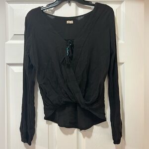 Hollister Women’s Too in Black Small